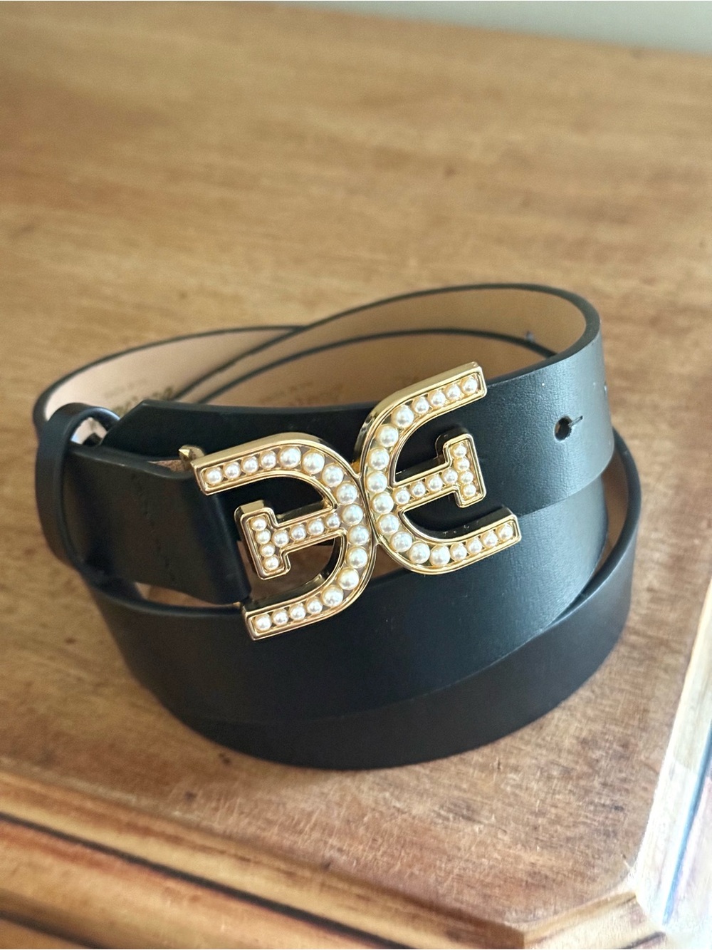 Sam Edelman Black Leather Belt with Gold Pearl Double-Initial Buckle